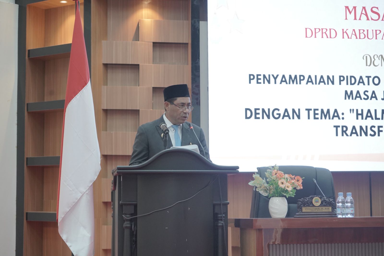 Pidato Perdana Bupati Haltim di Paripurna Istimewa, Tekankan Lima Poin Penting